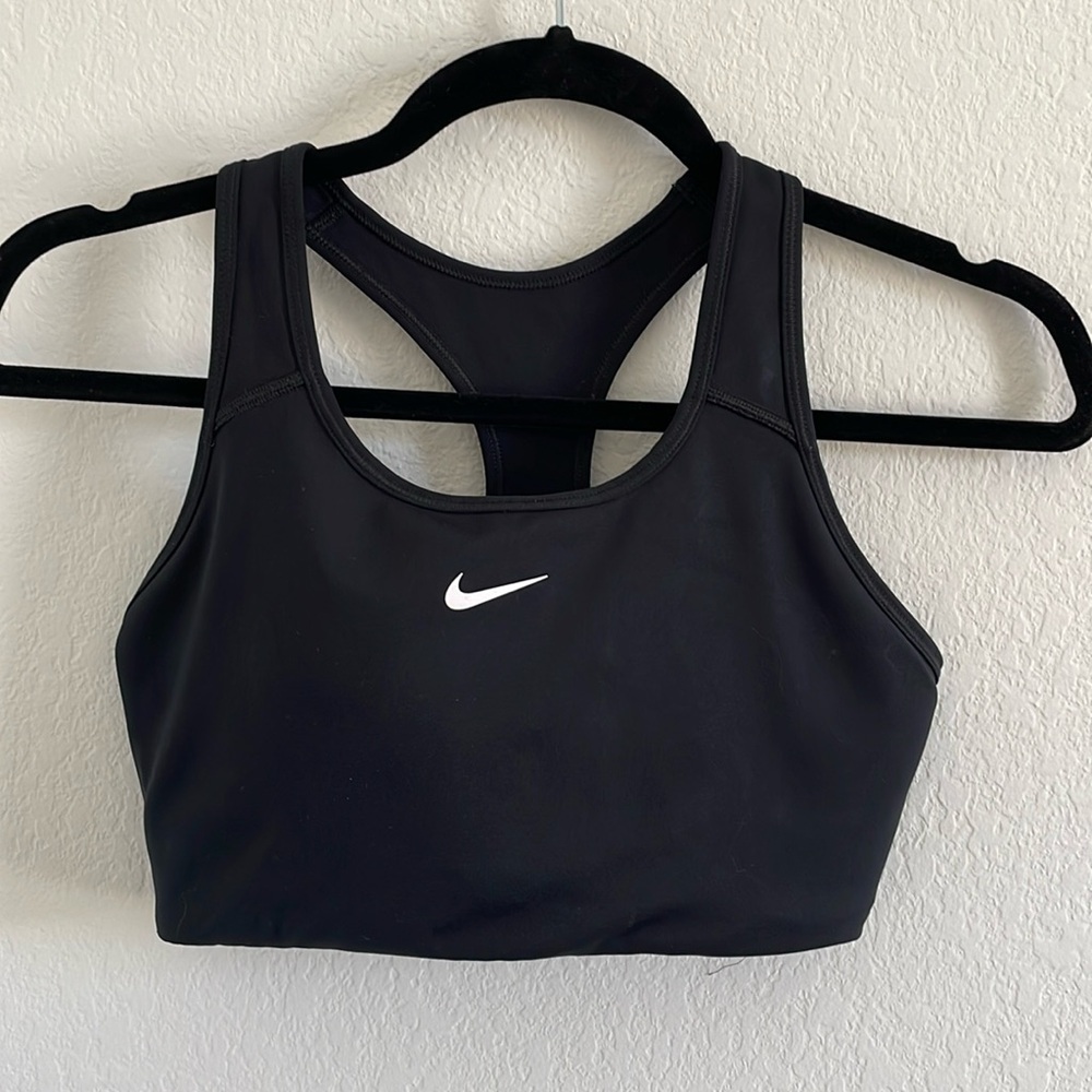 Nike Swoosh Medium Support